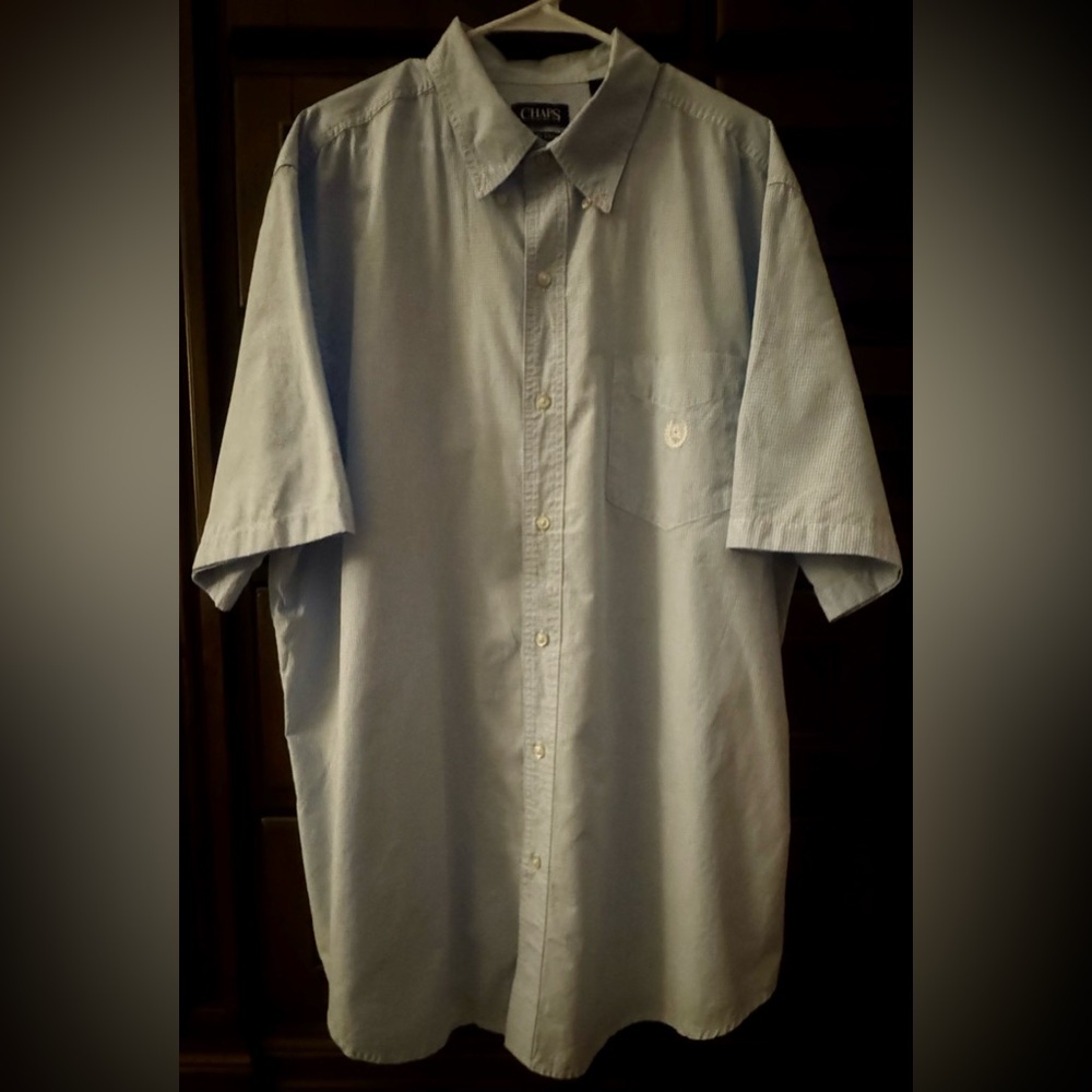 Chaps Big/Tall Men’s Easy-Care Button-Up Shirt - EUC - Lt Blue - Size XXL